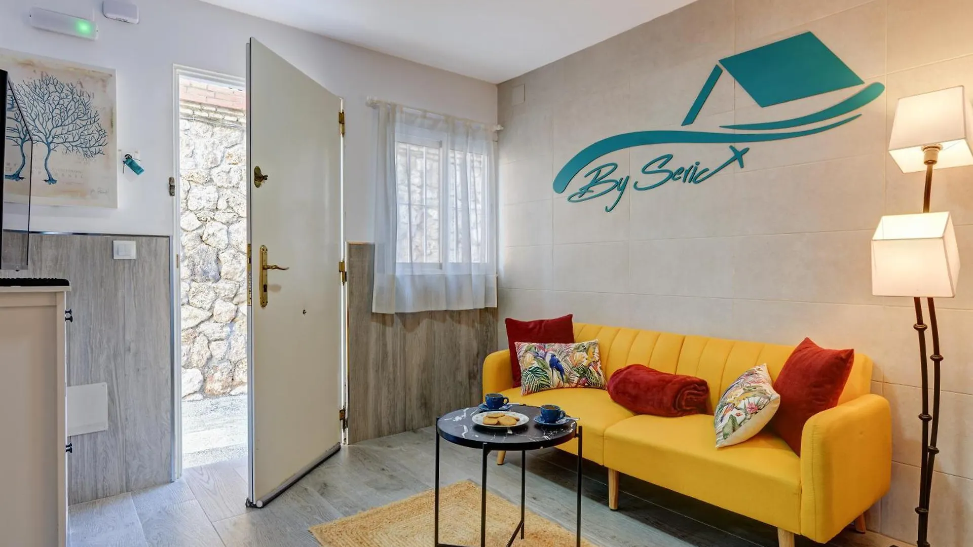 Andalusian Apartment By Seric, 15' Walking To The Beach Torremolinos Spain